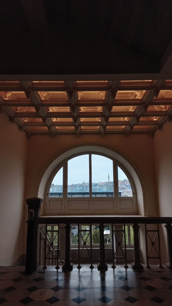 Coffered ceiling ideas for homes featuring elegant recessed panels, decorative beams, and timeless architectural details that enhance any interior.
