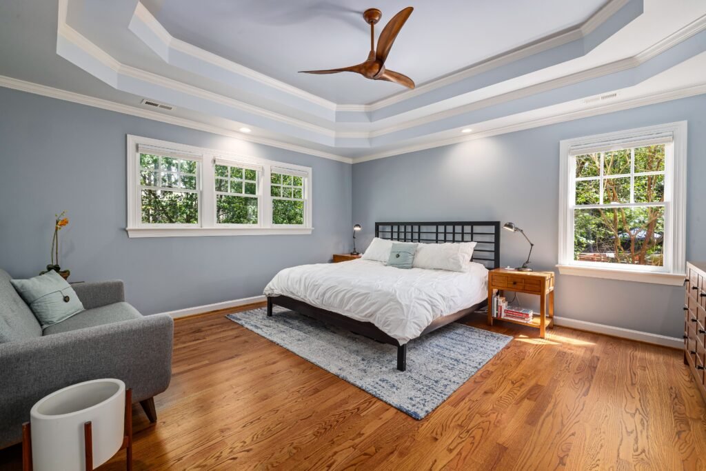 Coffered ceiling for bedrooms with elegant recessed panels, decorative beams, and a cozy design that adds depth and character.